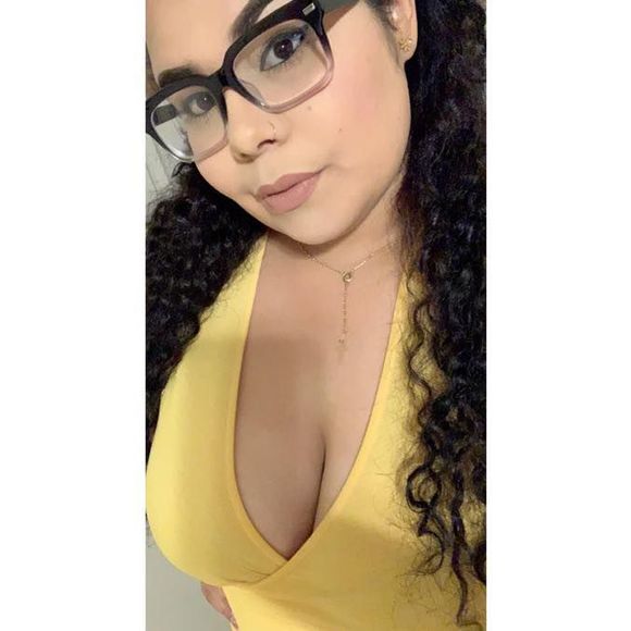 Meet your Posher, Yamilette - Picture 1 of 1